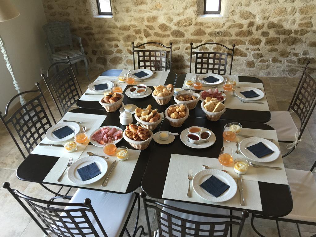 Bed and Breakfast La Rivayne Lourmarin Exteriér fotografie